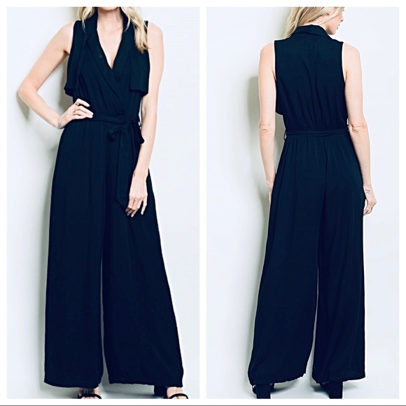 ✨LAST ONE ✨fabulous black wide leg jumpsuit - Picture 4 of 8